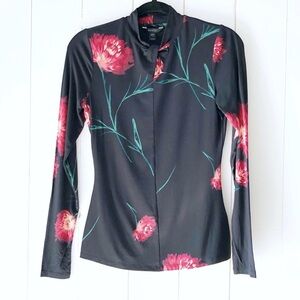 NWT RW&CO. Red Floral Black Twist Knot Neckline Long Sleeve Blouse Size …